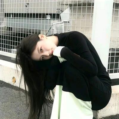 呢喃语页
